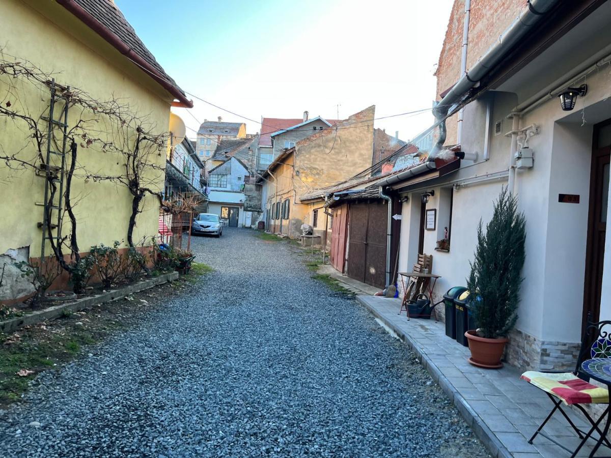 Old Town Studio 9 Mai 시비우 외부 사진